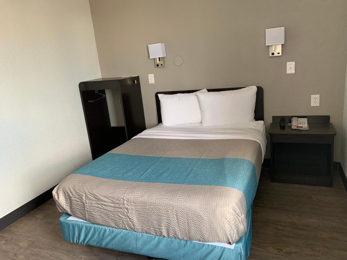 6-fort Wayne, In 4*