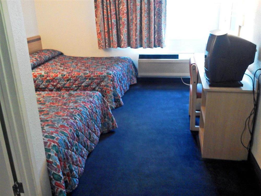 Hotel 6-fort Wayne, In