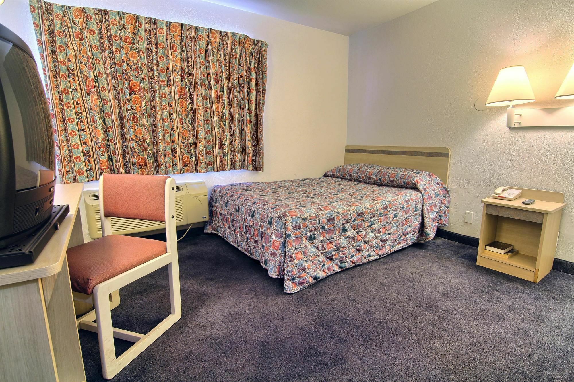 6-fort Wayne, In 4*