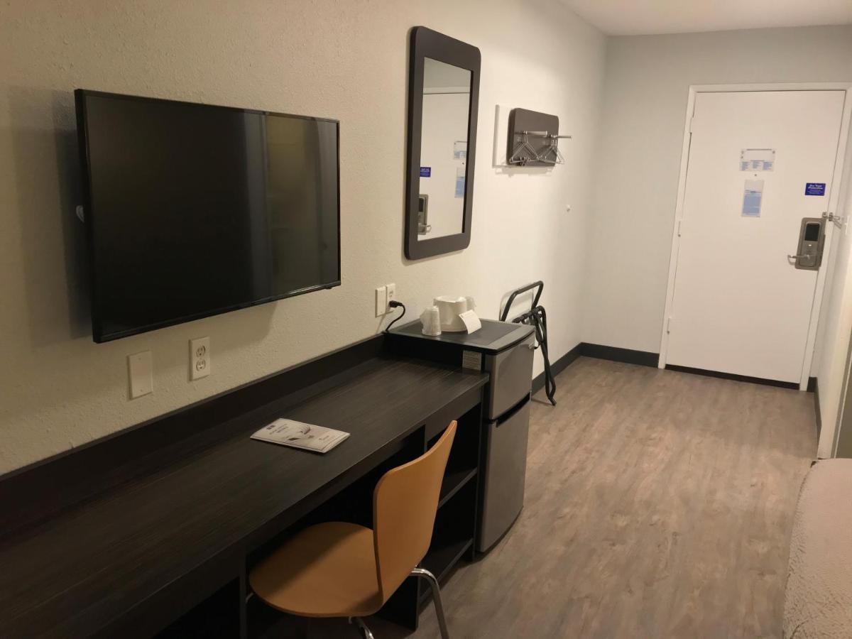 6-fort Wayne, In 4*